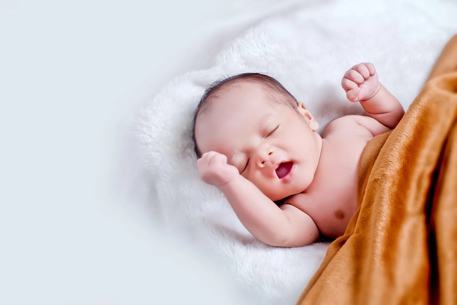 两个月大的宝宝发烧腹泻感染沙门氏菌竟是母乳惹的祸